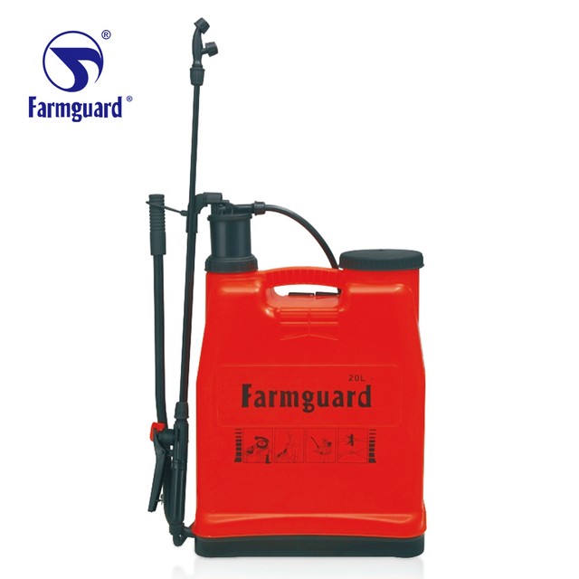 How to use a manual spray pump?